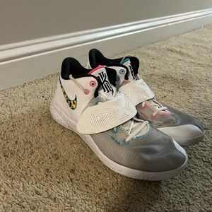 Nike Kyrie Flytrap 3 “South Beach”